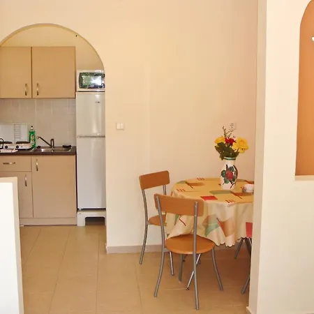 Diamanti Apart-hotel Kanapitsa (Thessaly)