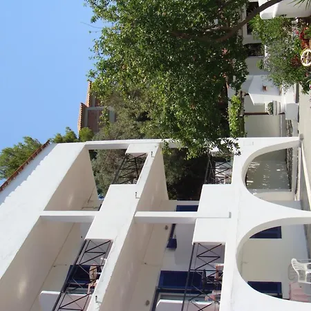 Ξενοδοχείο με διαμερίσματα Diamanti Kanapitsa (Thessaly)